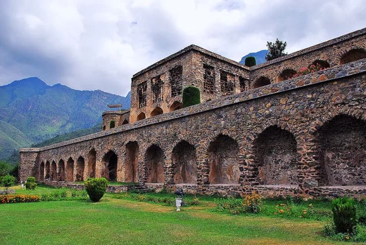 Kashmir Tour Package in May